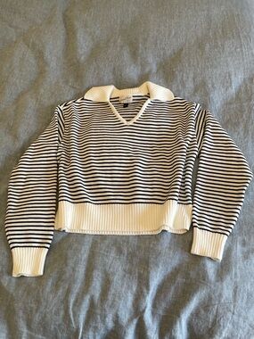 Universal Thread Black and White Striped Sweater, women’s size medium